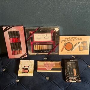6 pack *New in packages assorted Makeup sets Lipsticks & Eyeshadow Palettes